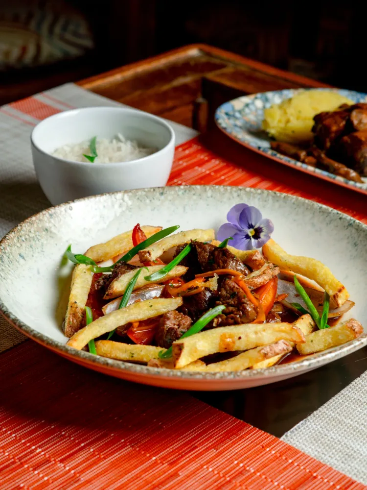 Lomo Saltado a la Criolla