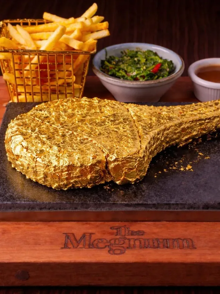 GOLD TOMAHAWK (DRY AGED)