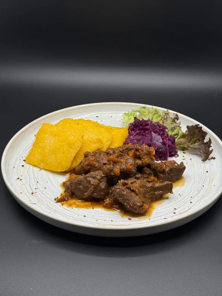 Hirschgulasch