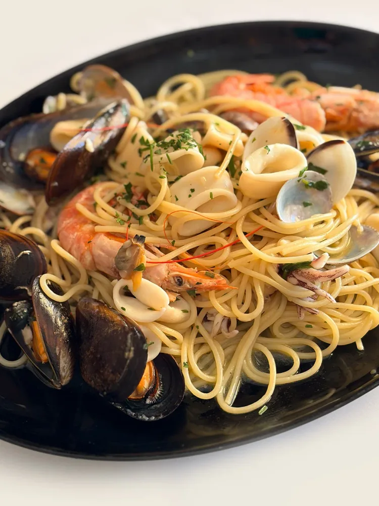 SPAGHETTI ALLO SCOGLIO