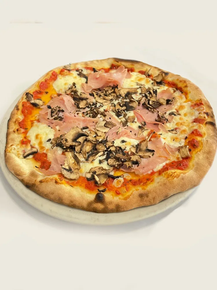 PROSCIUTTO E FUNGHI