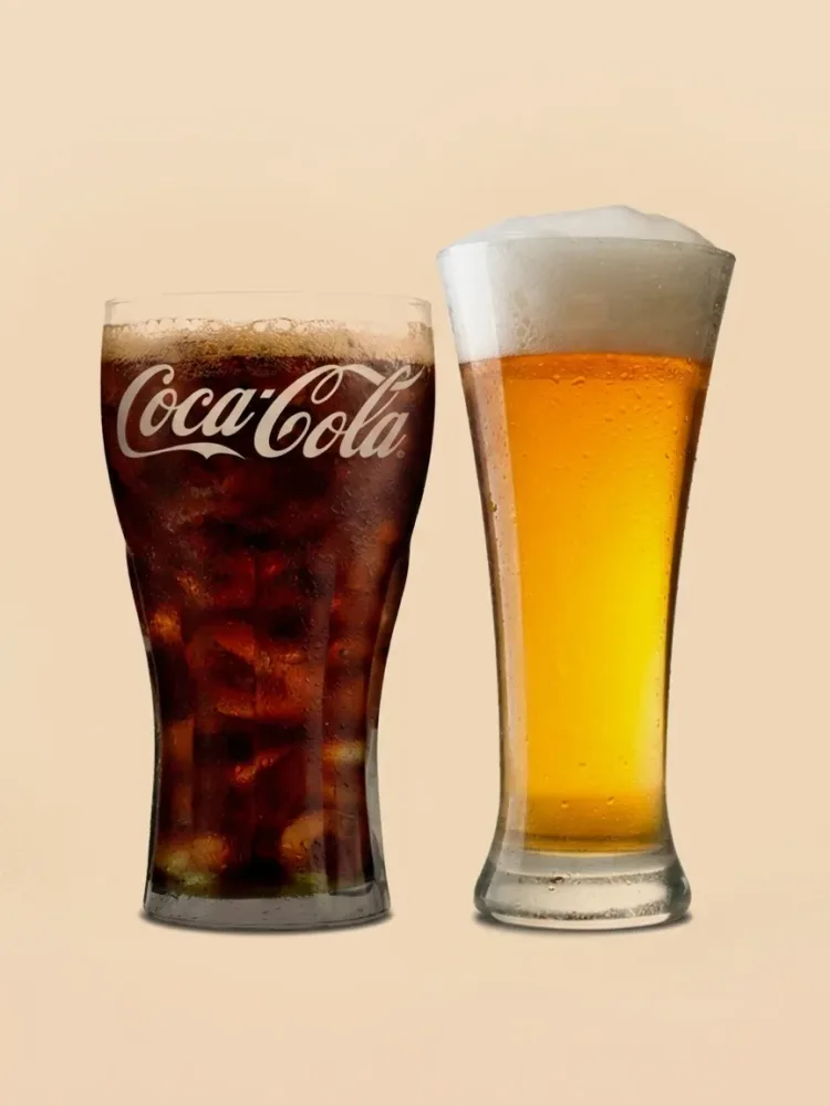 Coca-Cola o BIRRA CHIARA ALLA SPINA