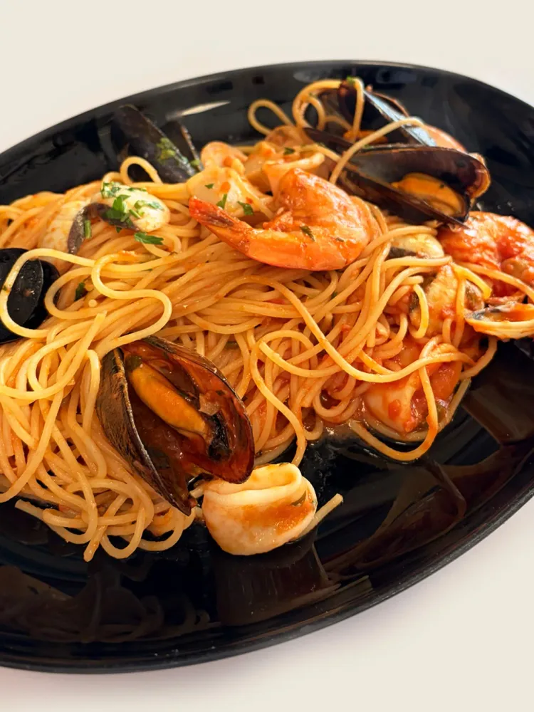 SPAGHETTI ALLA PESCATORA