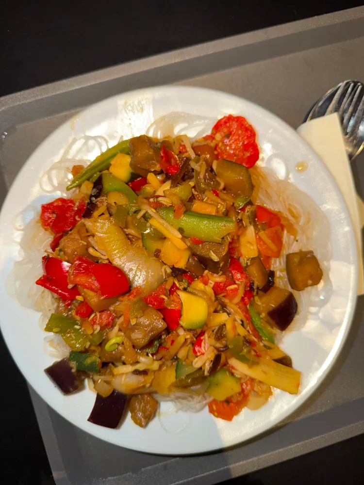 ASIAN STYLE VEGETABLE SPICY BOWL