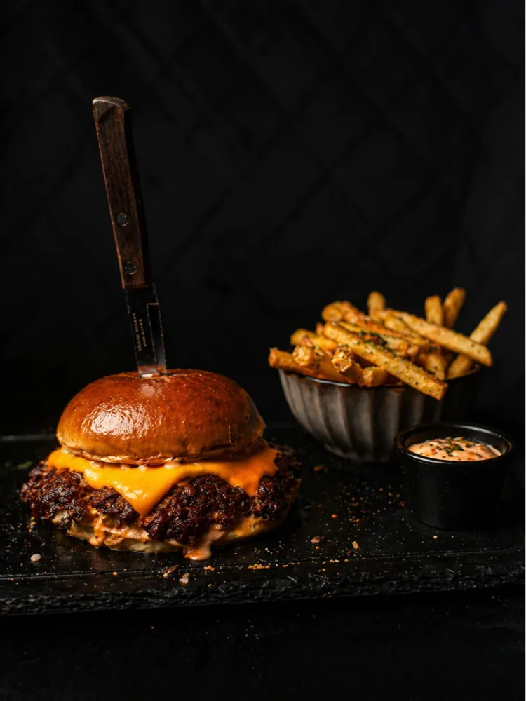 CLASSIC Cheese Burger