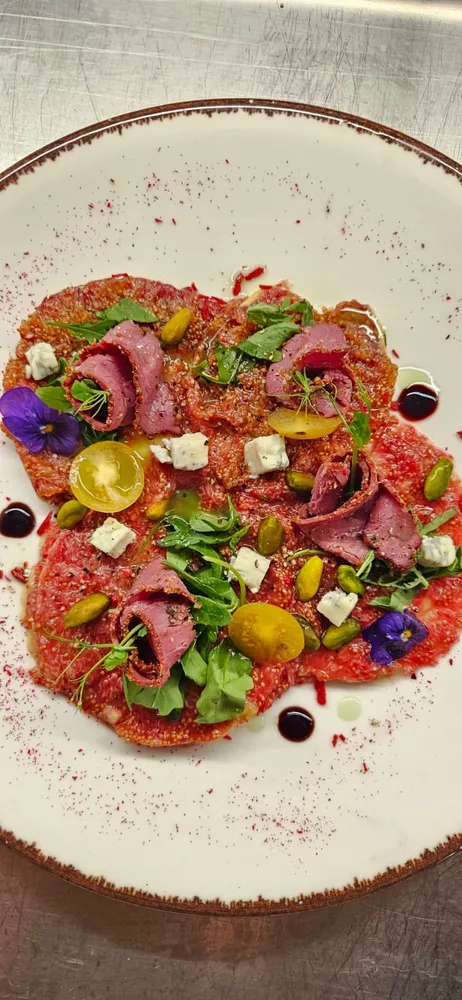 Feigen Carpaccio mit Pastrami
