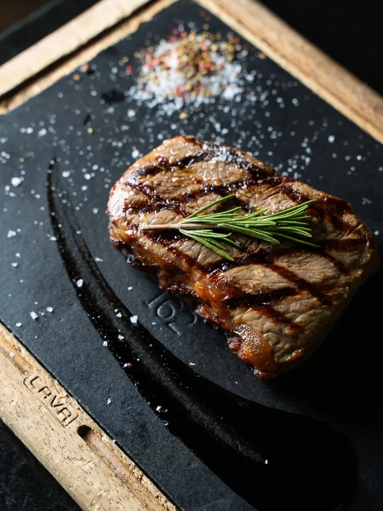 NEW YORK STRIP SIRLION STEAK (RUMPSTEAK)