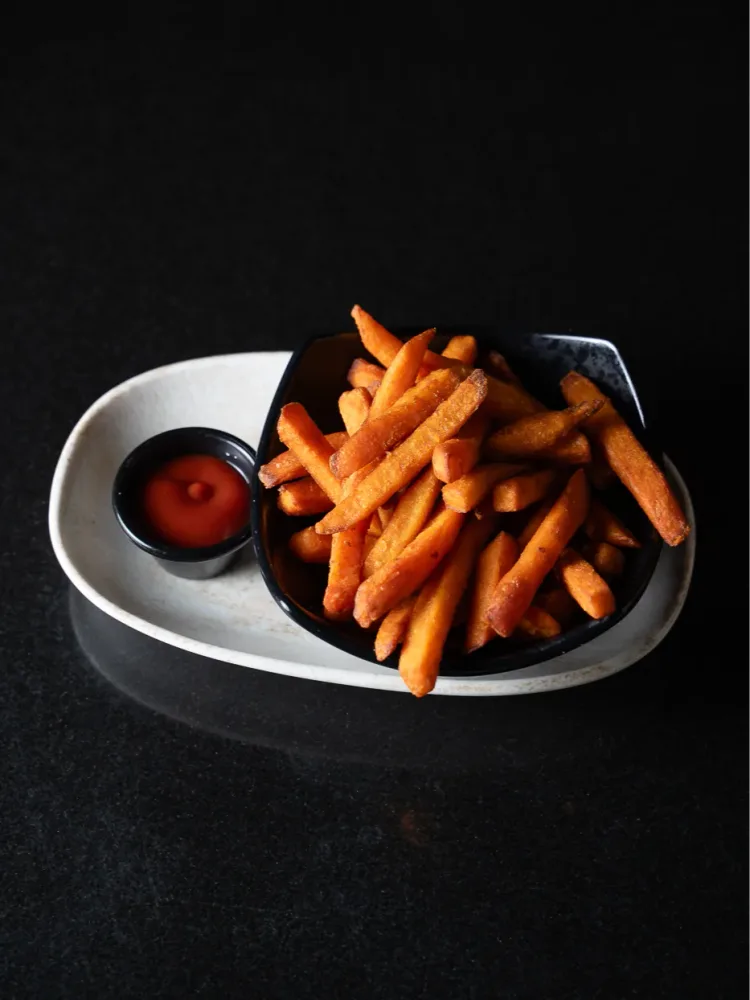 SÜßKARTOFFEL-POMMES