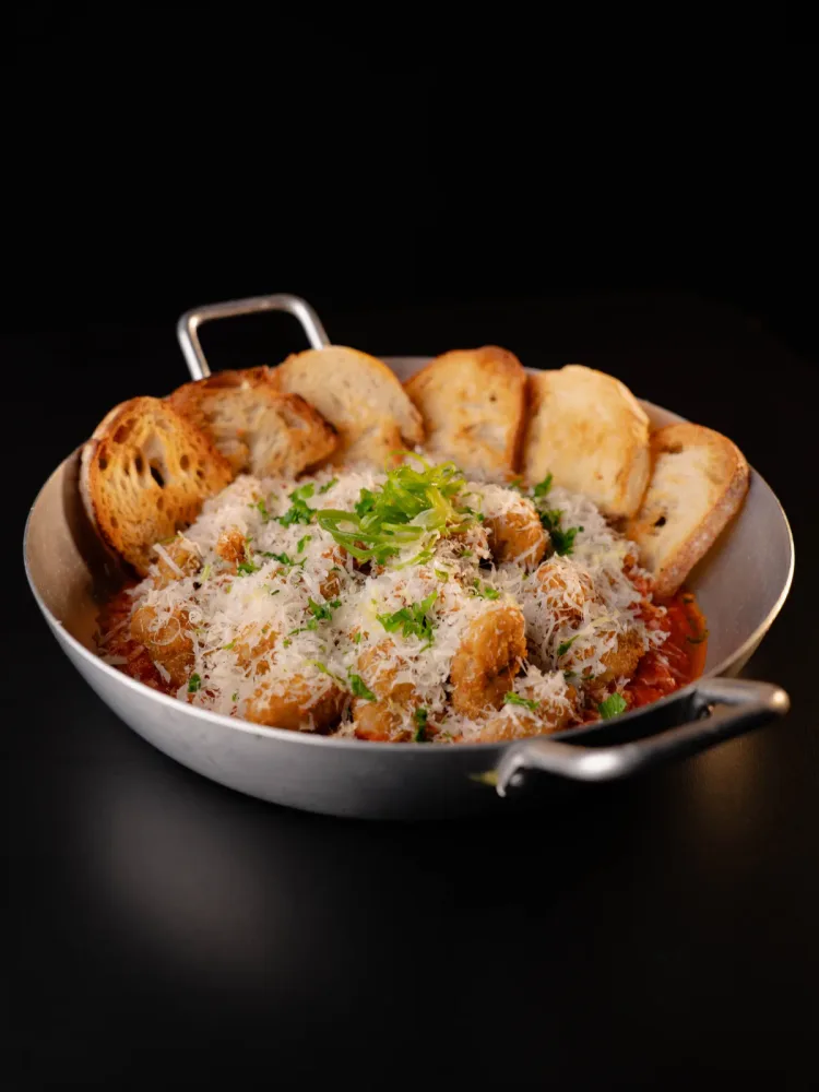 PARMEGIANA DA CASA (FILÉ MIGNON)