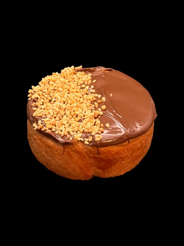 SCS-Lounge: Croissant Roll Nutella Krokant