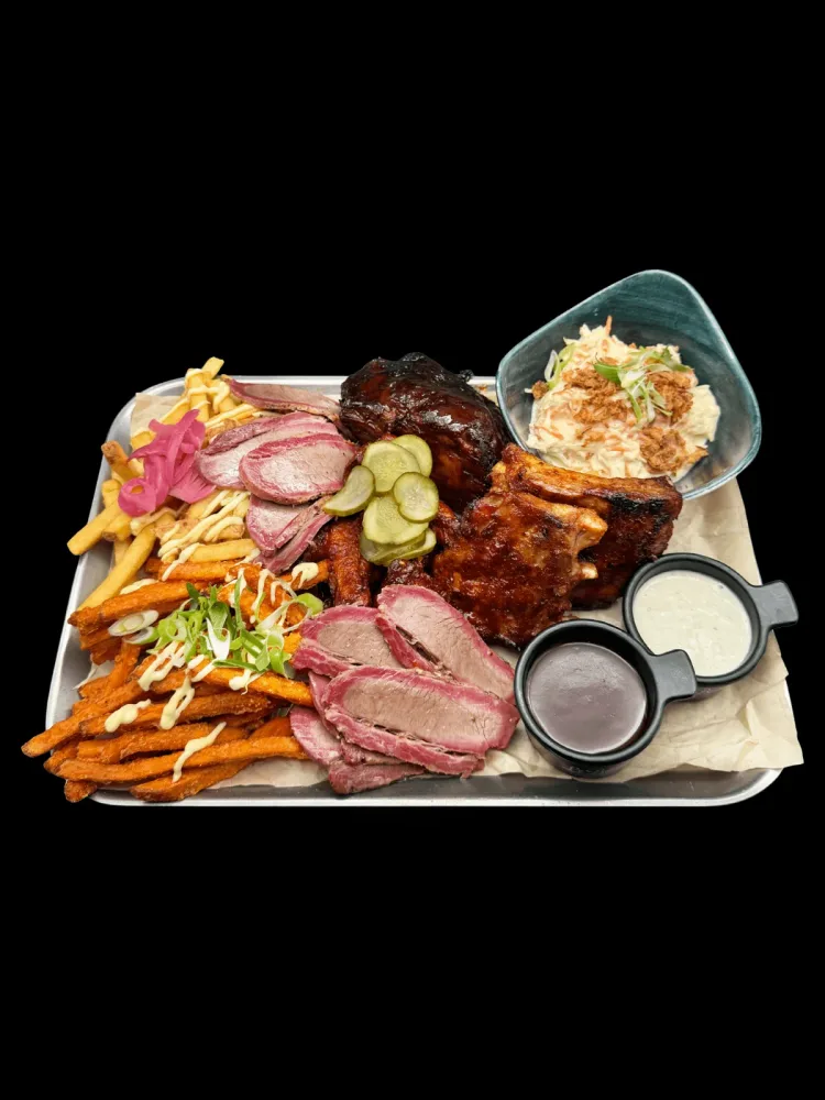 Wiener Neustadt: BBQ Lovers Plate for Two